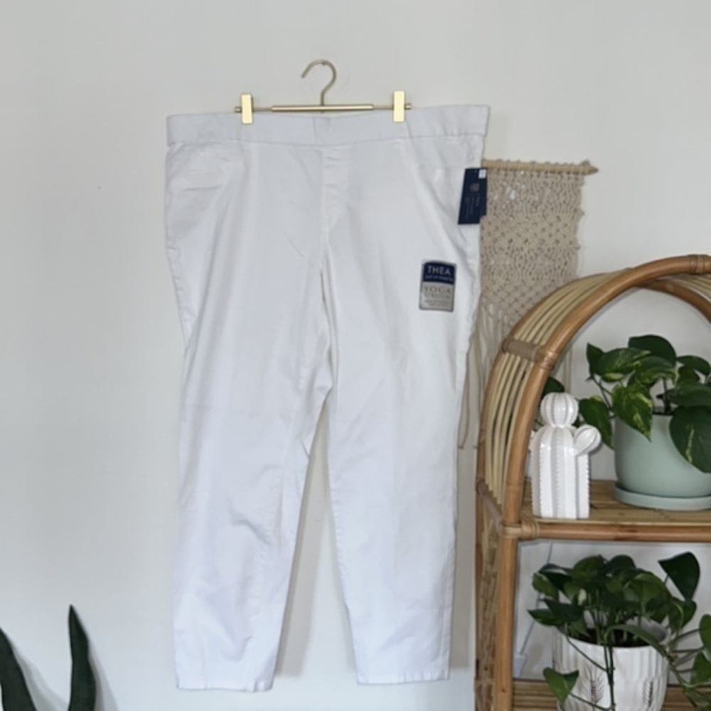 Bandolino White Thea Pull On Yoga Stretch Leggings Sz.24W NWT!